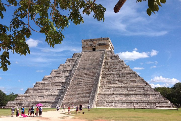 Chichen Itza Premium Access 2026: Chichen Itza, Beautiful Cenote and Valladolid All Inclusive Tour