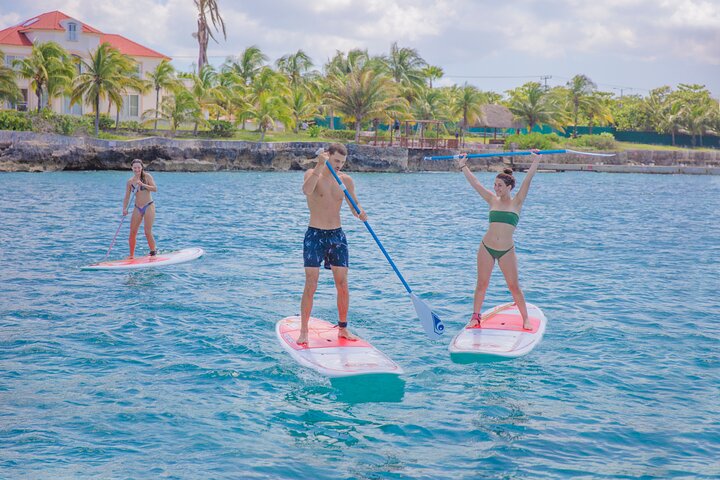 VIP Isla Mujeres Sailing: Half-Day Luxury Sailing Experience in Tulum with Open Bar