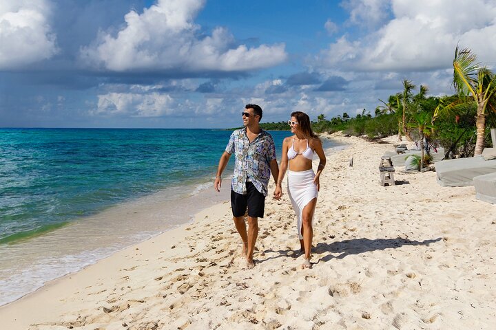 Aventura Local Extrema: Cenote Escondido, Snorkel con Tortugas y Almuerzo | Concierge VIP