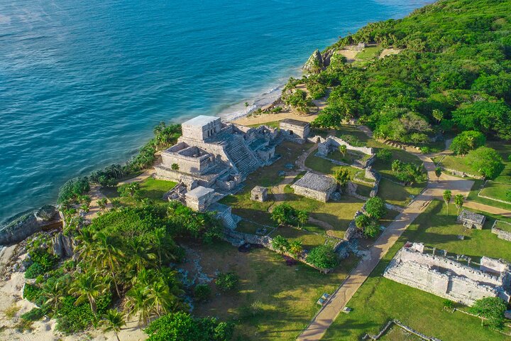 Tour Guiado a las Ruinas de Tulum desde Cancún y Riviera Maya | Concierge VIP 2026