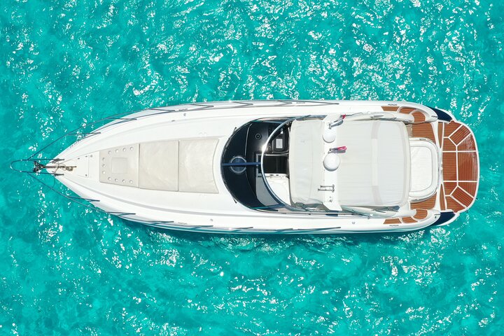 Renta de Yate Privado Premium de 46 Pies en Cancún | Concierge VIP 2026