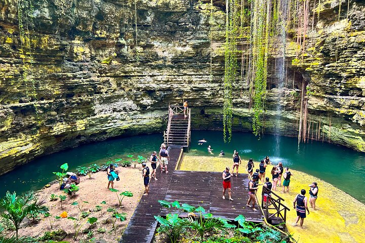 Acceso Premium a Chichén Itzá 2026: Chichén Itzá, Cenote y Valladolid con Tequila y Comida | Concierge VIP 2026