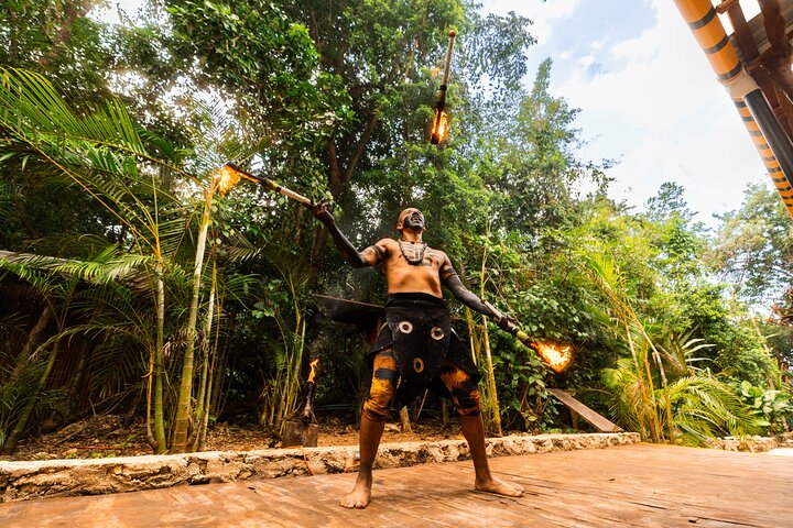 Aventura Local Extrema: ATV, Puentes Interactivos, Tirolesas, Cenote y Almuerzo | Concierge VIP