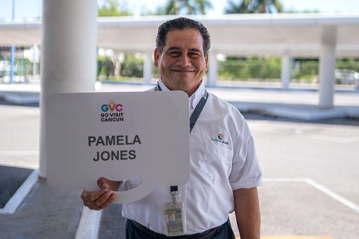 Transporte Privado Redondo al Aeropuerto de Cancún | Concierge VIP 2026
