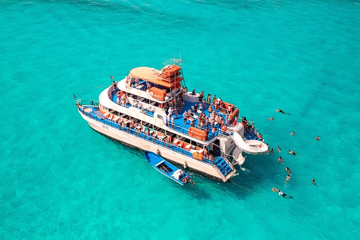 VIP Isla Mujeres a Vela: Dancer Cruise con Snorkel, Comida y Bebidas | Concierge VIP