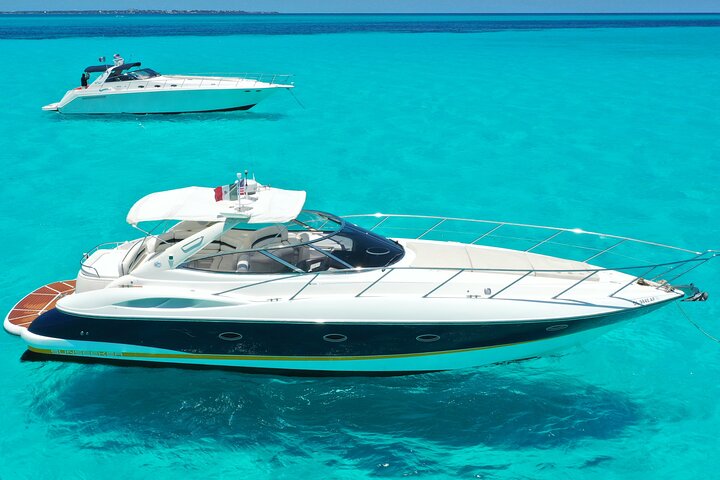 Renta de Yate Privado Premium de 46 Pies en Cancún | Concierge VIP 2026