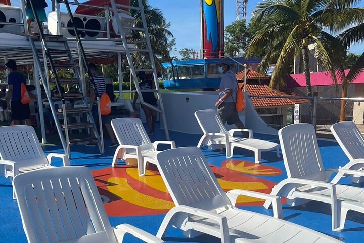VIP Isla Mujeres Sailing: Dancer Cruise Isla Mujeres Snorkel Food and Drinks Included