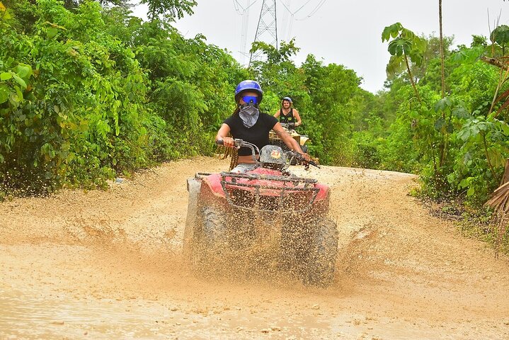 Aventura Local Extrema: El Mejor Tour ATV, Tirolesas y Cenote con Almuerzo | Concierge VIP